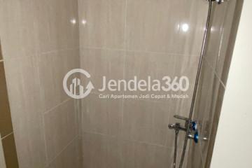 Bathroom Low Floor 2BR Apartment with  View at Meikarta Apartment