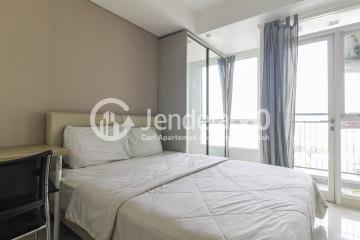 Bedroom Studio Apartment with City View at Elpis Residence Apartment