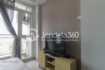 Bedroom Studio Apartment with City View at Elpis Residence Apartment