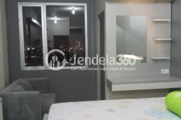 Bedroom Elegant Studio Apartment Low Floor with  View at Emerald Tower Apartment