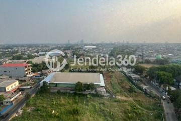 Balcony Cozy Studio Apartment Middle Floor with City View at Amazana Serpong Residence