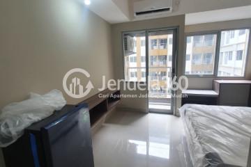 Bedroom Studio Apartment with City View at Gateway Park LRT City Apartment