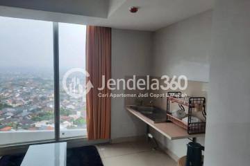 Kitchen High Floor 2BR Apartment with City View at Majestic Point Apartment