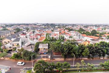 Balcony 1BR Apartment with City View at Sakura Garden City Apartment