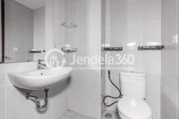 Bathroom Excellent 1BR Apartment at Casa De Parco Apartment Low Floor