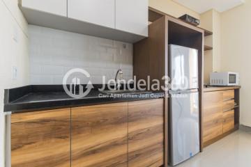 Kitchen Studio Apartment with City View at B Residence BSD