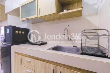 Kitchen Simply Look Studio Apartment Low Floor with City View at Springwood Residence