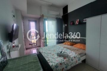 Bedroom Elegant Studio Apartment at Sayana Apartment Middle Floor