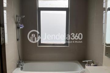 Bathroom 2BR Apartment with  View at Pejaten Park Residence