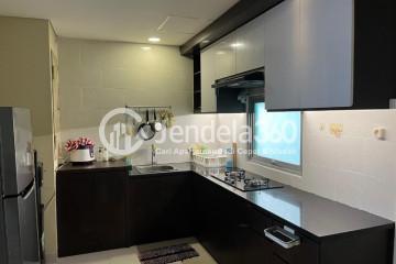 Kitchen 2BR Apartment with  View at Pejaten Park Residence