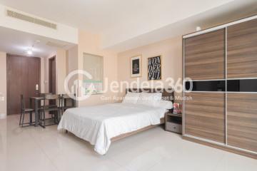 Bedroom Stylish Studio Apartment High Floor with City View at U Residence Karawaci