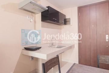 Kitchen Stylish Studio Apartment High Floor with City View at U Residence Karawaci