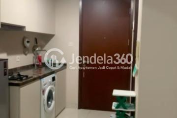 Kitchen 1BR Apartment with  View at Green Sedayu Apartment