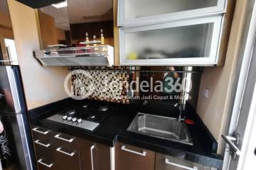 Kitchen Low Floor 2BR Apartment with  View at Gunawangsa Manyar Apartment