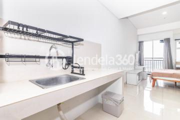 Kitchen Studio Springwood Residence Apartment at High Floor