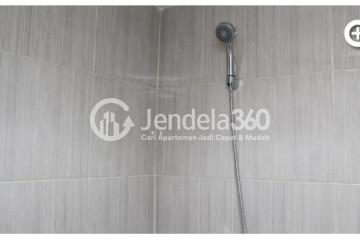 Bathroom Studio Vasanta Innopark Apartment at High Floor