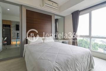 Bedroom Studio The Breeze Bintaro Apartment at Low Floor