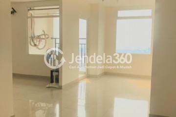 Living Room 2BR Apartment with City View at Sunter Icon