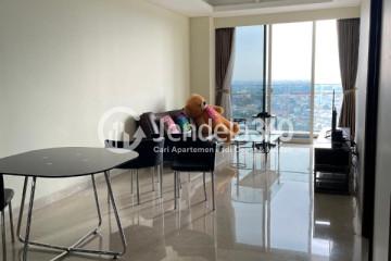 Living Room Middle Floor 1BR Apartment with City View at Pondok Indah Residence