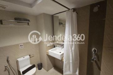 Bathroom Studio Apartment with  View at Bogor Icon Apartment