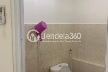 Bathroom Studio Apartment with City View at Grand Emerald Apartment