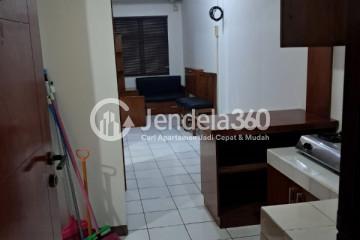 Living Room 2BR Buah Batu Park Apartment at Low Floor