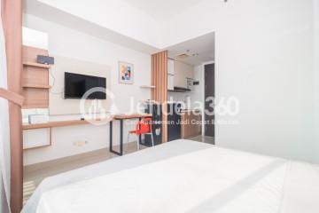 Bedroom Middle Floor Studio Apartment with City View at LRT City Green Avenue Apartment