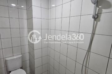 Bathroom Modern Studio Apartment at Sudimara Forest Walk Apartment Low Floor