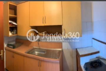 Kitchen Middle Floor 2BR Apartment with  View at Kondominium Golf Karawaci Apartment