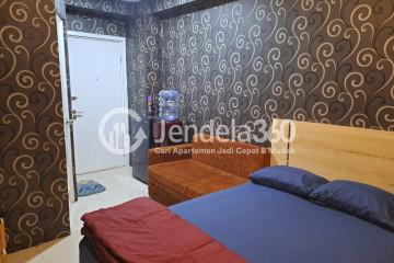 Bedroom Middle Floor Studio Apartment with City View at Green Pramuka City Apartment