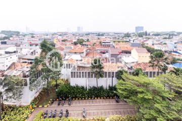 Balcony Fancy 2BR Apartment at M Town Residence Serpong Low Floor