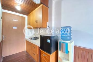 Kitchen Low Floor Studio Apartment with  View at Pinewood Jatinangor Apartment