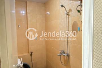 Bathroom Low Floor 2BR Apartment with  View at Paragon Village Apartment