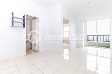 Living Room 1BR Apartment with City View at Silkwood Residence