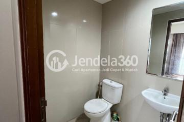 Bathroom 1BR M Town Signature Serpong Apartment at Tower Jefferson