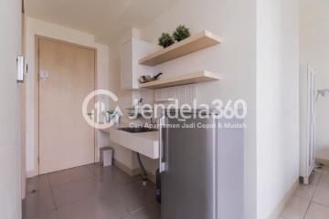 Kitchen Middle Floor Studio Apartment with City (Timur) View at Tree Park BSD