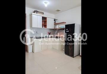 Kitchen Restful 2BR Apartment Middle Floor with City View at Condominium Green Bay Pluit SeaView