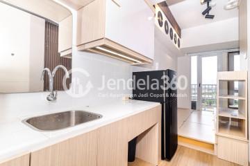 Kitchen Spotless Studio Apartment Middle Floor with City View at Tokyo Riverside Apartment