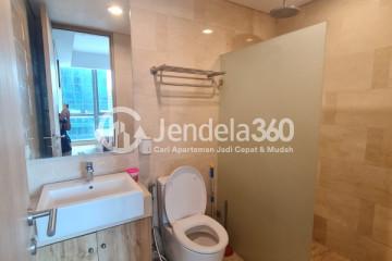 Bathroom Decorative 2+1BR Apartment at Holland Village Apartment Middle Floor