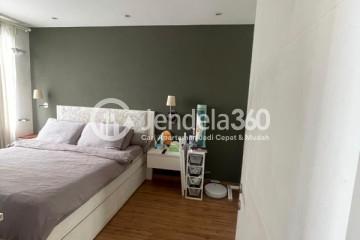 Bedroom Trendy 1BR Apartment Low Floor with City View at Lavande Residence