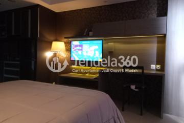 Bedroom Restful Studio Apartment Middle Floor with City View at Bogor Icon Apartment