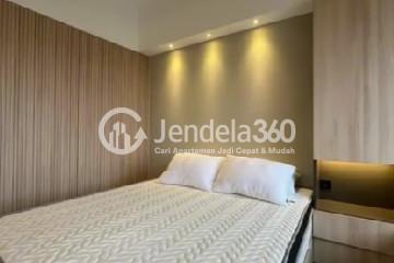 Bedroom Tidy Studio Apartment Middle Floor with City View at Gateway Park LRT City Apartment