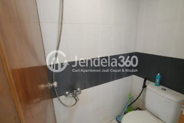 Bathroom Low Floor Studio Apartment with  View at Cinere Bellevue Suites Apartment