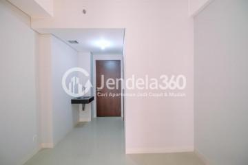 Bedroom Middle Floor Studio Apartment with  View at Transpark Juanda Apartment