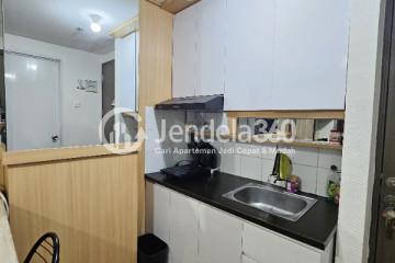 Kitchen Middle Floor 2BR Apartment with  View at Emerald Bintaro Apartment