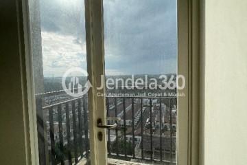 Balcony 2BR Podomoro Golf View Apartment at High Floor