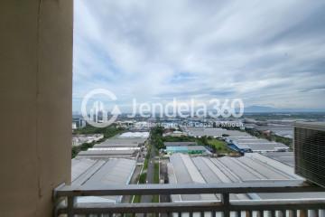 Balcony Fancy Studio Apartment High Floor with City View at Trivium Terrace