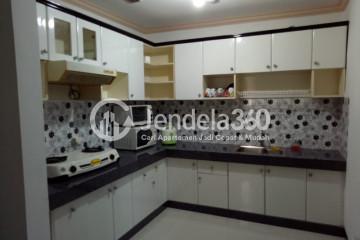 Kitchen 3BR Apartment with City View at Crown Court Executive Condominium