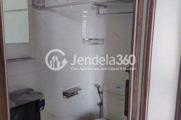 Bathroom Stylish Studio Apartment at Sky House BSD Apartment High Floor