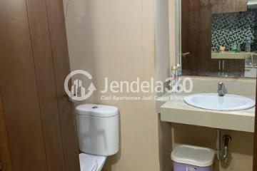 Bathroom Low Floor Studio Apartment with City View at U Residence Karawaci